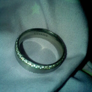 Titanium lab diamond ring